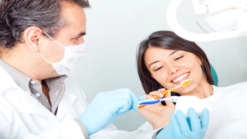 بهترین ایمپلنت اصفهان | ایمپلنت دندان سوئیسی در اصفهان | نکاتی که به شما برای مراقبت از ایمپلنت دندان کمک می کند :